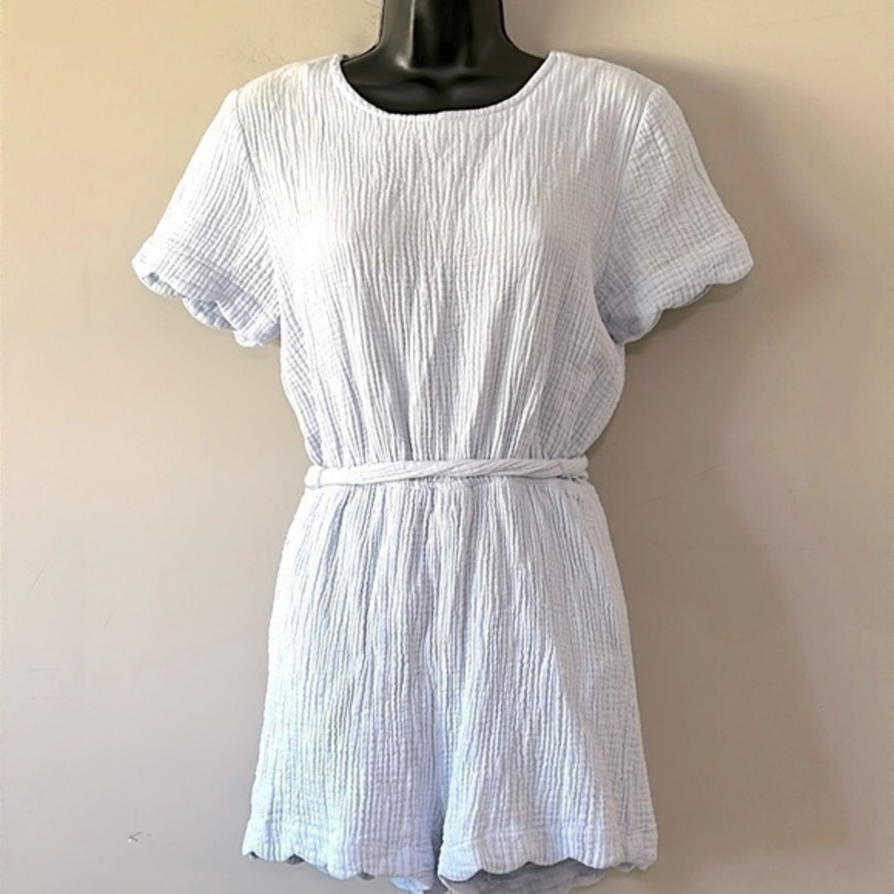 Very J a light blue gauzy scalloped hem romper size med